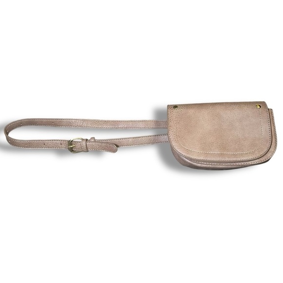 Anthropologie Hazel Convertable Belt Bag in Taupe 
Vegan Leather - Picture 3 of 9